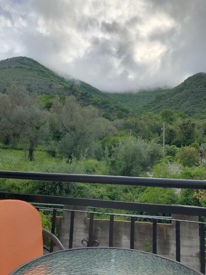 Prčanj Apartmani Petrija מראה חיצוני תמונה