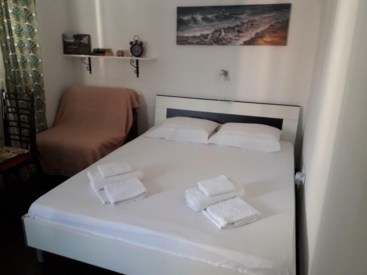 Prčanj Apartmani Petrija מראה חיצוני תמונה